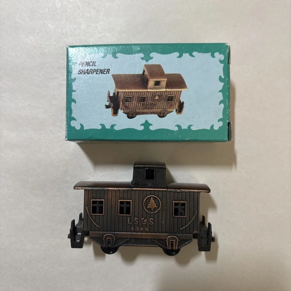 VTG Mini Bronze Die Cast TraIn Car Pencil Sharpener #1912 /w Box EUC
